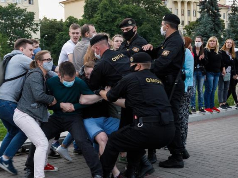 Незаконные массовые мероприятия. Протесты в Беларуси. Массовые протесты в Беларуси 2020. Массовые мероприятия беспорядок.